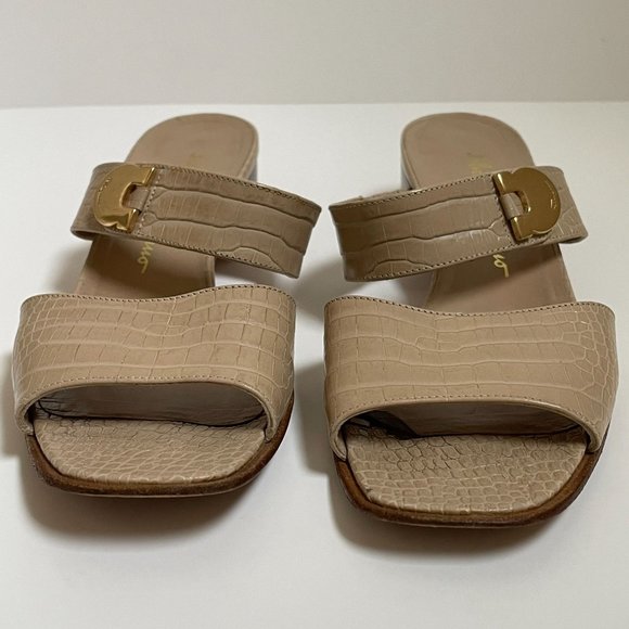 Salvatore Ferragamo Nude Leather Crocodile Embossed Slide Sandals Low Heel Sz 9 - Picture 7 of 15